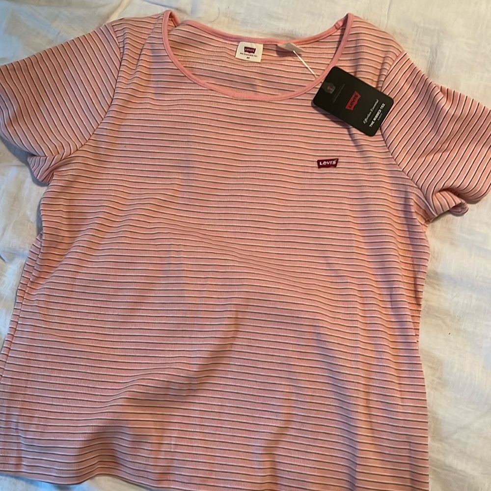 Levi women’s top ribbed top